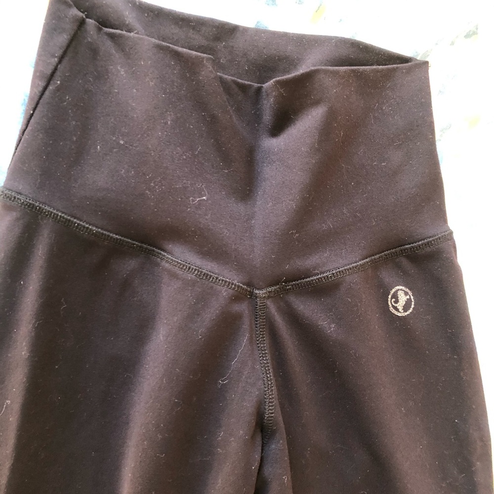 BLACK BUTT SCRUNCH LEGGINGS!! - Picture 10 of 10